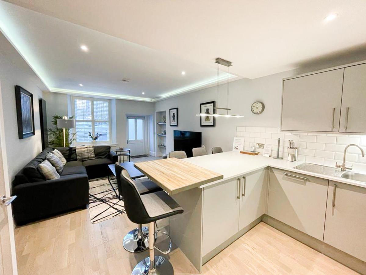 Modern 3 Bedroom Apartment, West End Edimburgo Exterior foto